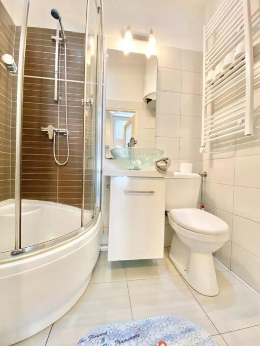 Stay Cool! Apartment With Sauna And Private Garden Boedapest Buitenkant foto