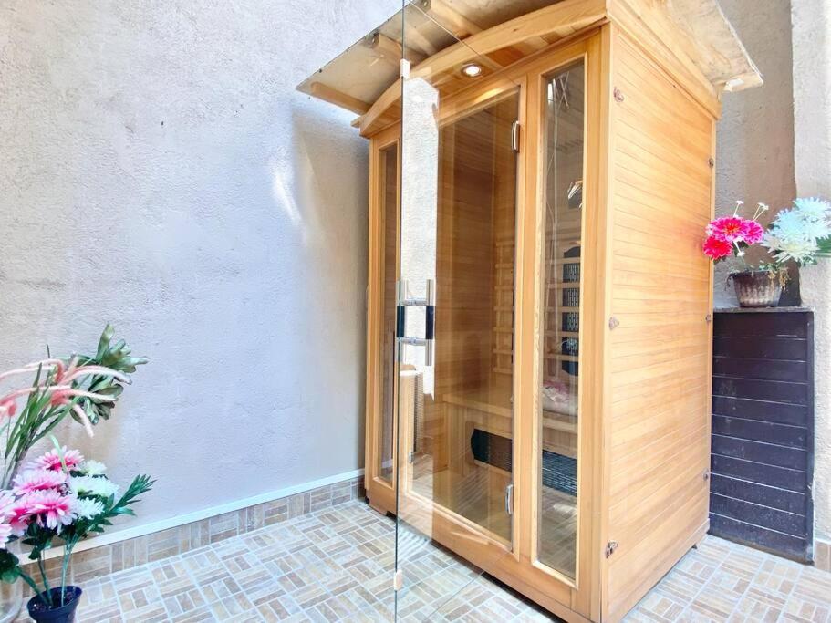 Stay Cool! Apartment With Sauna And Private Garden Boedapest Buitenkant foto
